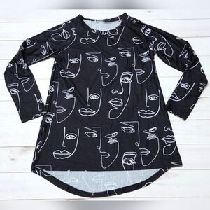 Izuria Abstract Art Line Print Long Sleeve Black Top Small - New Without Tags